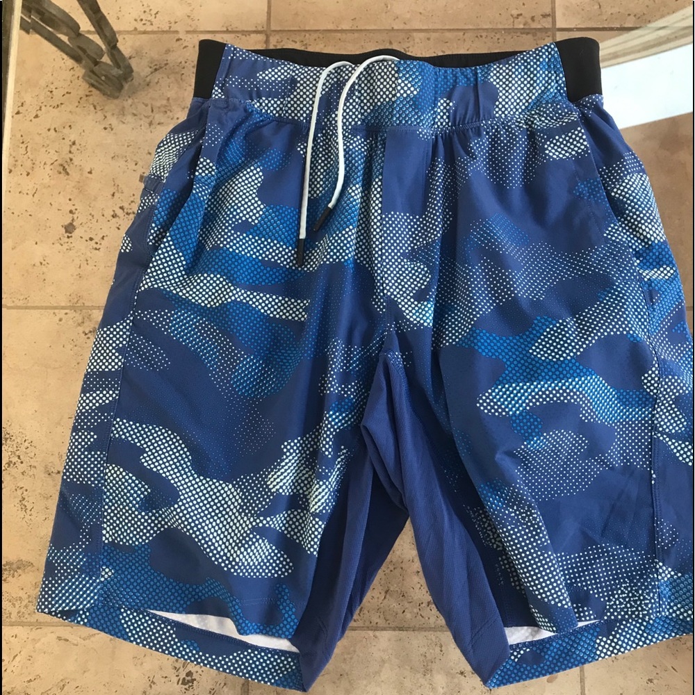 Lululemon T.H.E short  9 in men’s